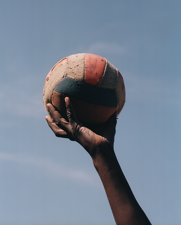 SimonHegerKnudsen-Ball-Photography-itsnicethat-01