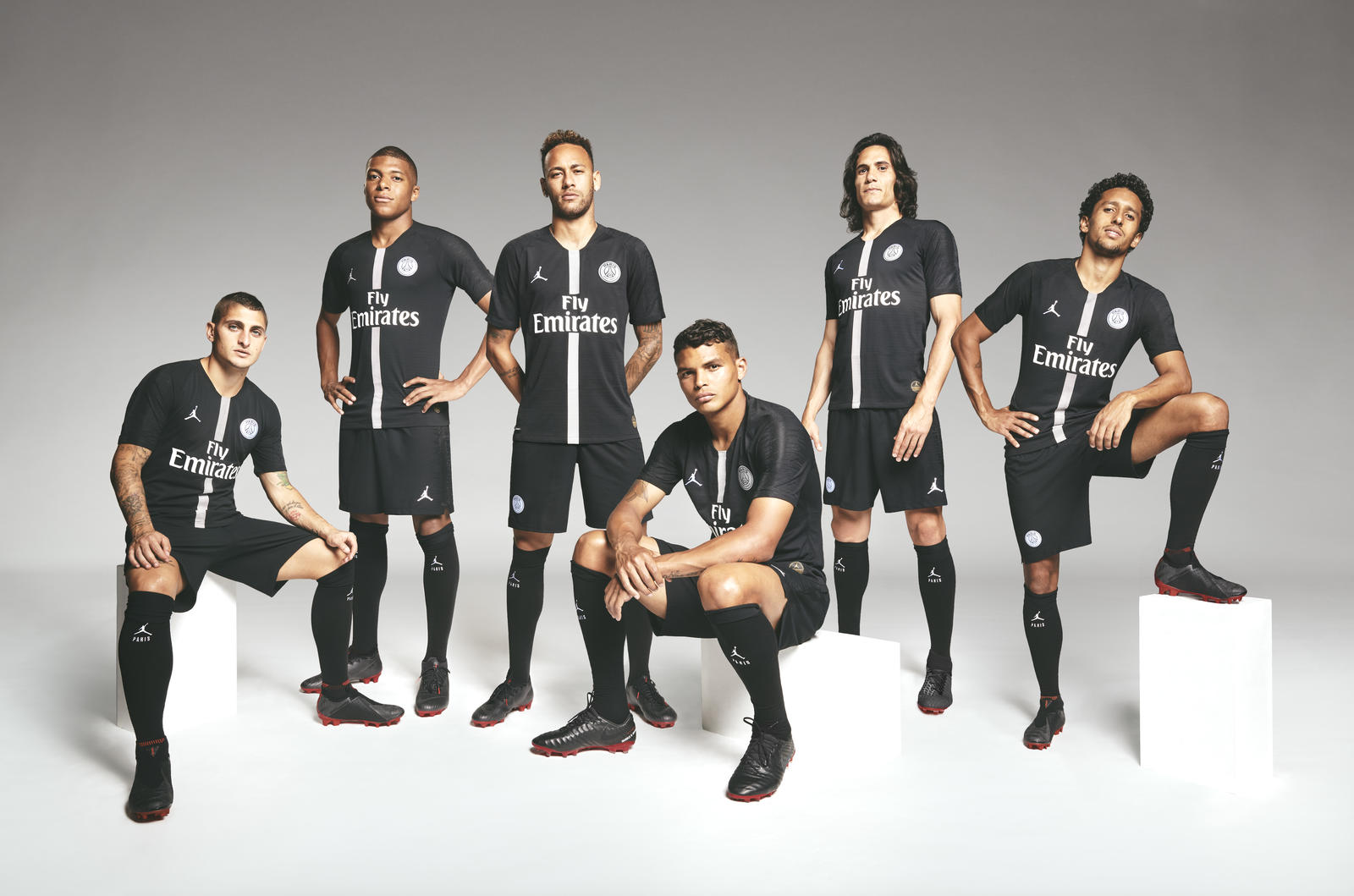 18053BD_NIKE_Compo03_V10_HD_81877