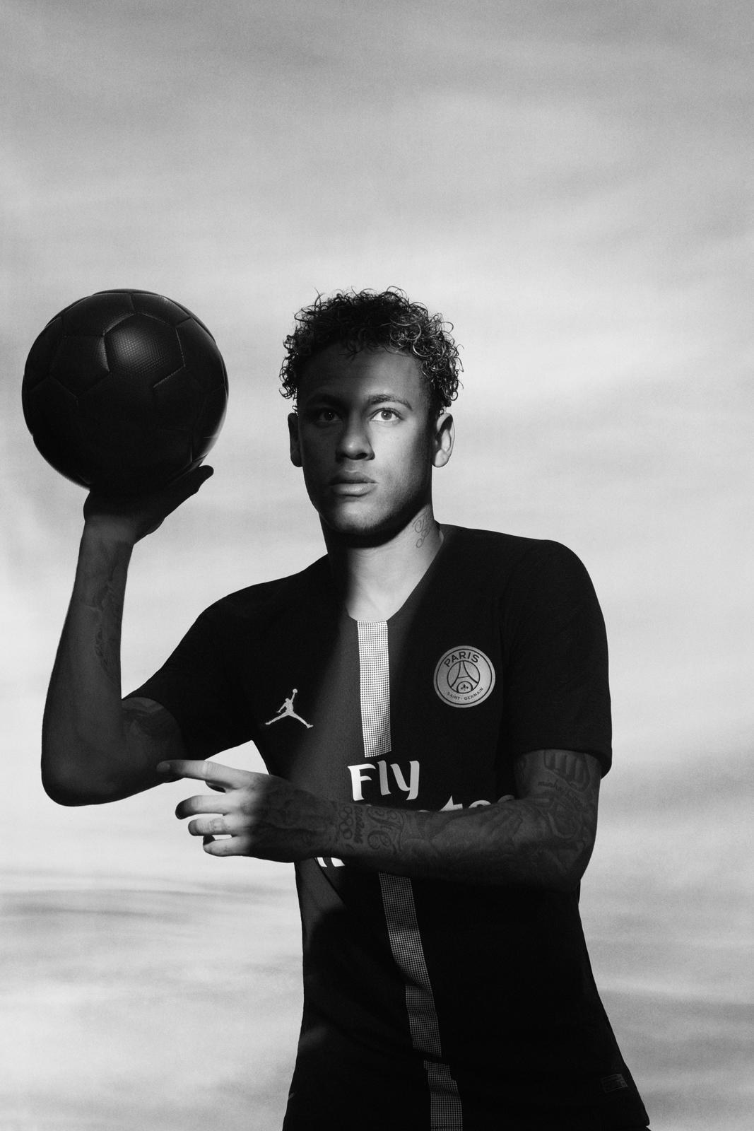 Jordan_Brand__Paris_Saint-Germain_as_its_First-Ever_Football_Club_Soccer_43_81749