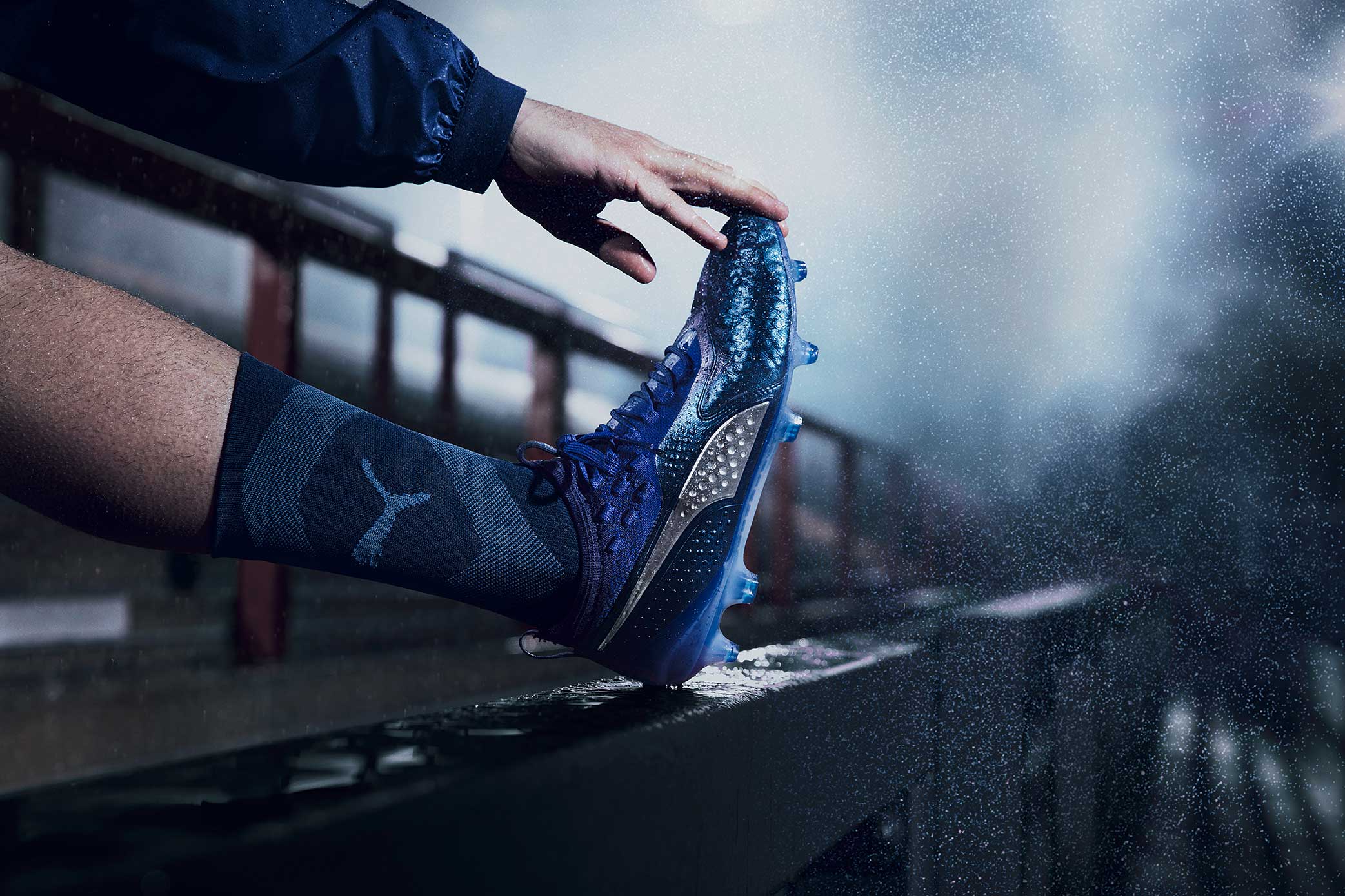 puma football stun pack future one 8