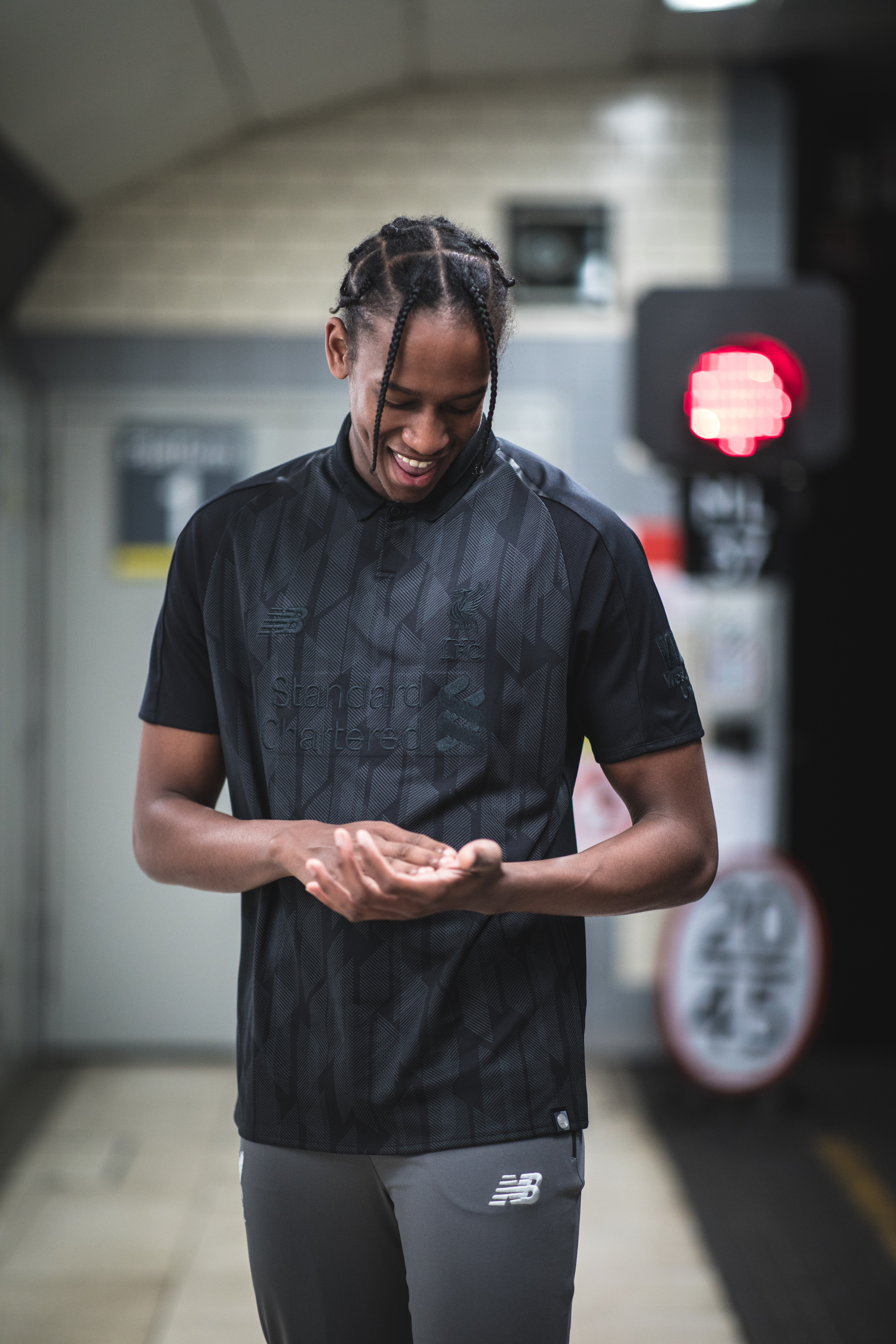 FW18_LFC_BLACKOUT_SOA-2-