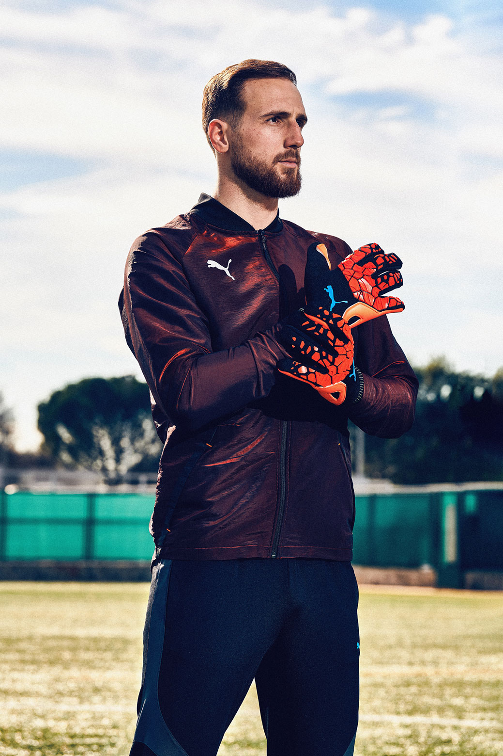 19SS_Social_TS_Football_Q1_Jan-Oblak_Announcement_2