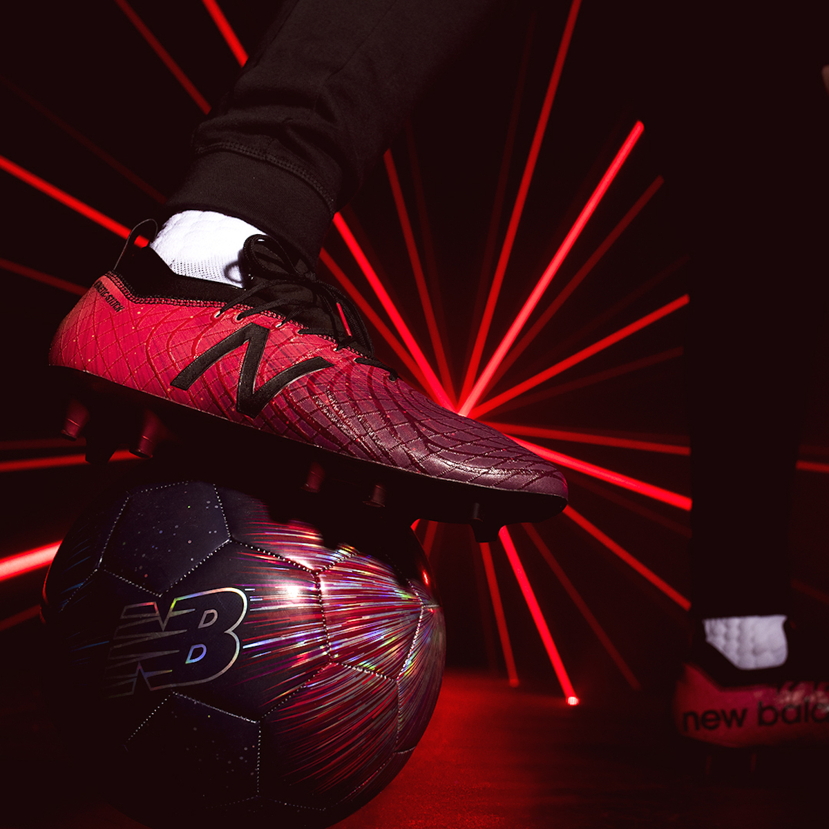 Lenders Magazine - New Balance Lite Shift Pack 10