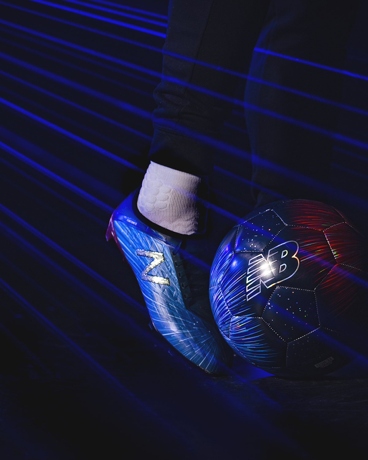 Lenders Magazine - New Balance Lite Shift Pack 5