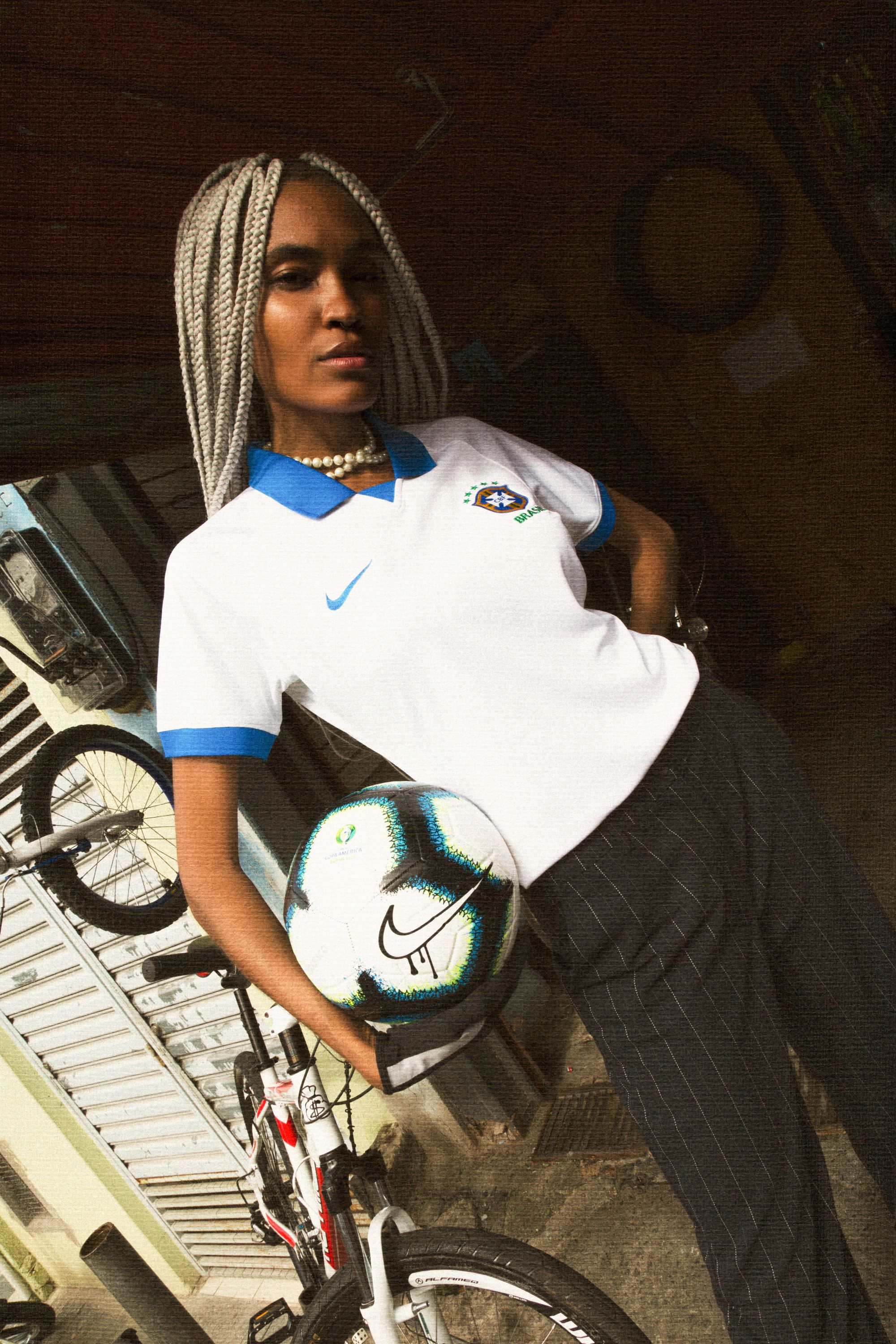 Lenders Magazine - Brazil Nike Jersey 2019 - 16