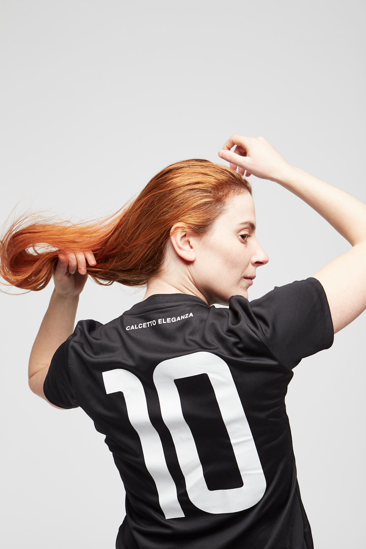 Lenders Magazine - Calcetto Eleganza Nike kits 11