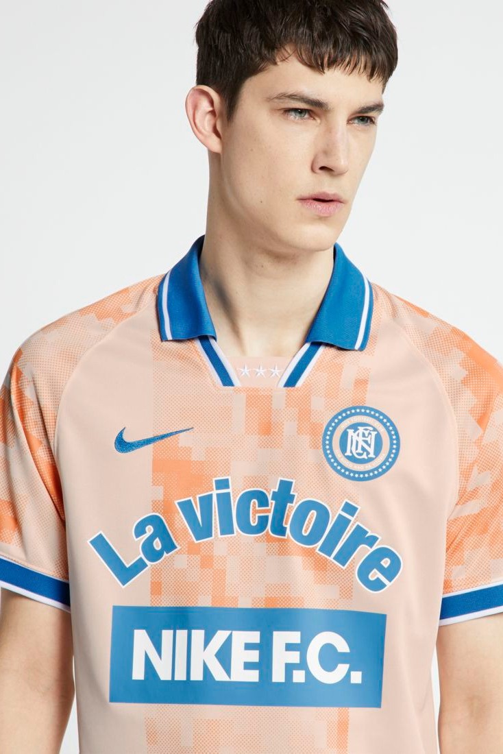 Lenders Magazine - Nike F.C. La Victoire 2