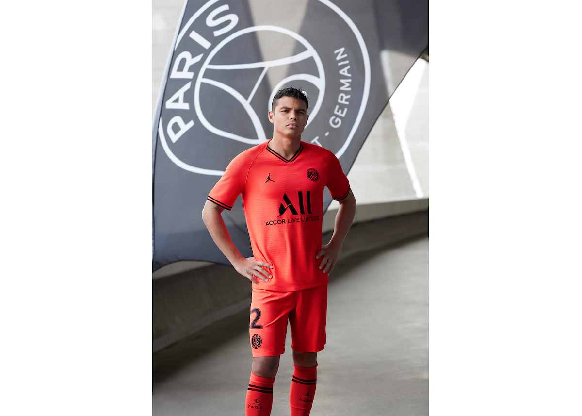 Lenders Magazine - PSG Jordan Brand away kit 2019 - 1
