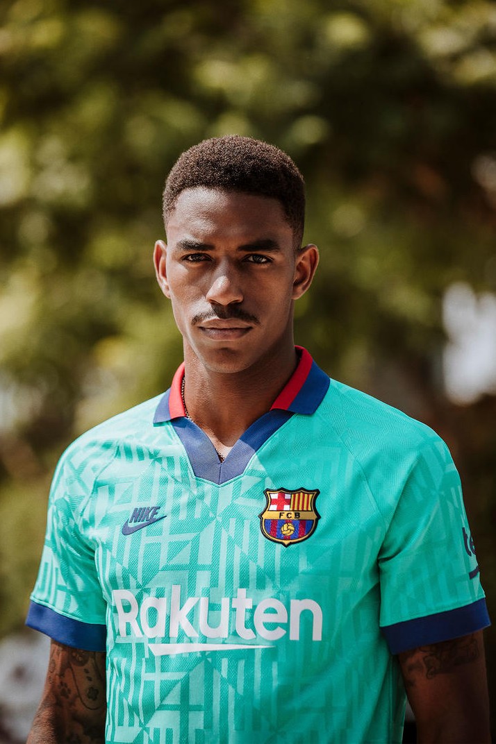 Lenders Magazine - FC Barcelona Third Kit 5