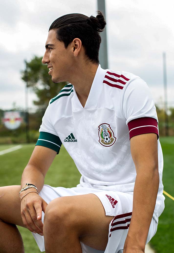 4-mexico-2020-away-shirt