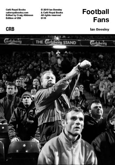 Ian_Beesley_Football_Fans_web1200