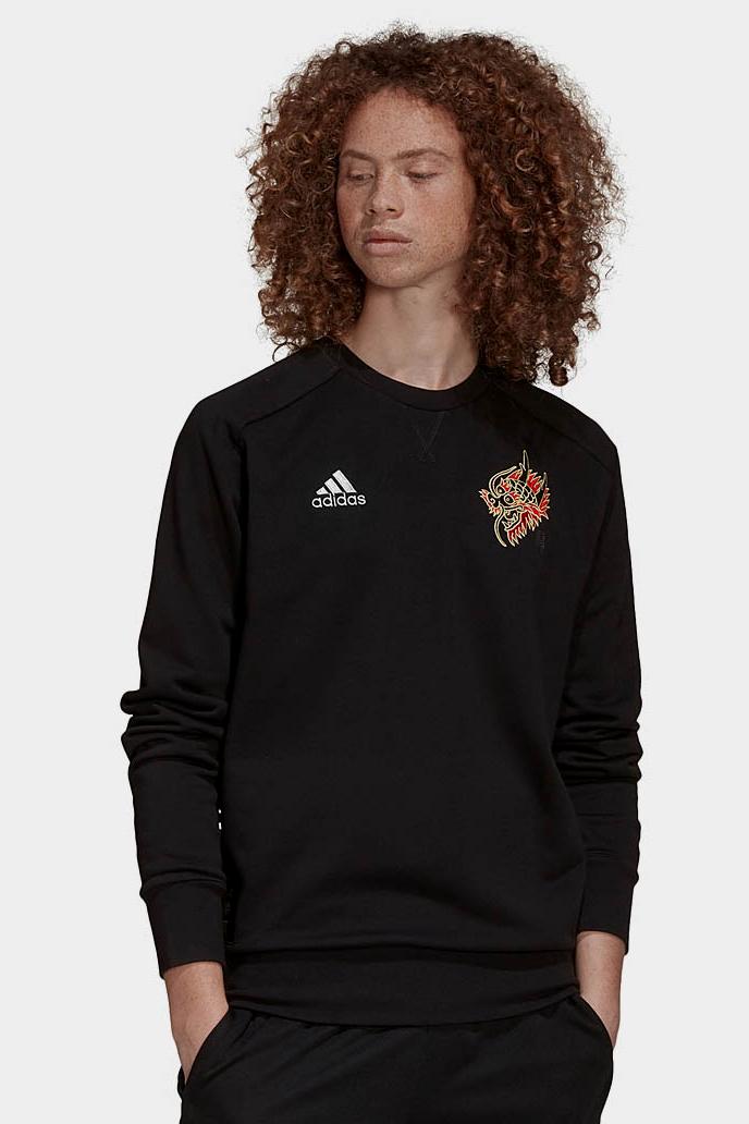 https___hypebeast.com_image_2019_12_adidas-manchester-united-chinese-new-year-football-kit-2019-20-release-info-4