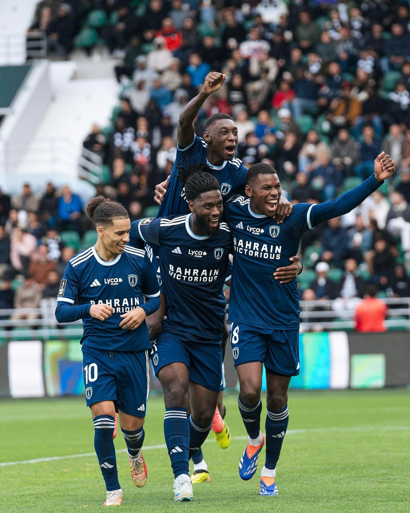 Red Bull y la familia Arnault unen fuerzas para hacerse con el Paris FC ...