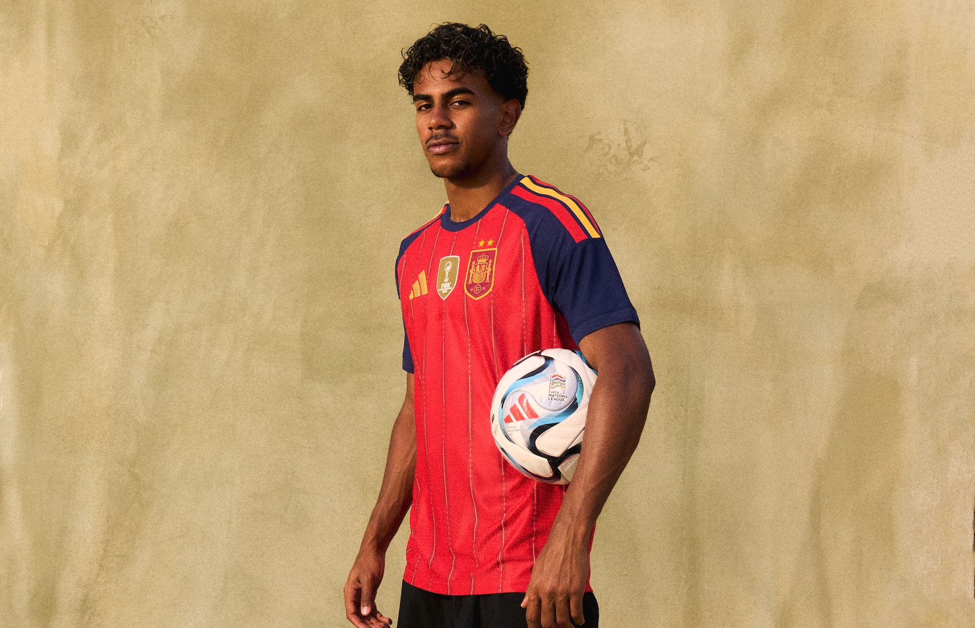 España ya juega con las dos estrellas